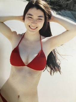 成海璃子　エロ 