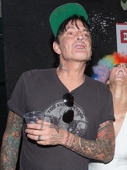 tommylee.jpg